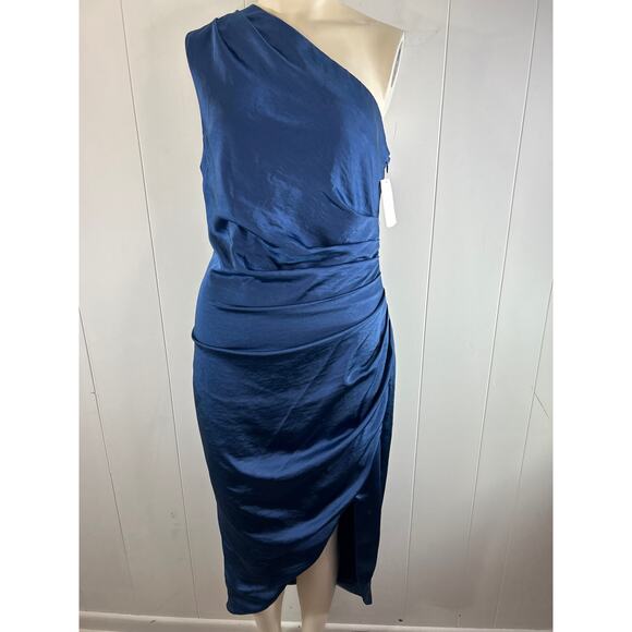 Elliatt Cassini One-Shoulder Dress in sapphire blue. Size large. NWOT - Picture 4 of 11